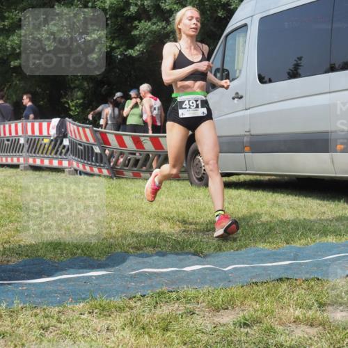 21.06.2025 - 27. Vierlanden-Triathlon KatJ http://msf.ph/oto/8037561 15.06.2025 11:28:10 Schwimmen  meine-sportfotos.de