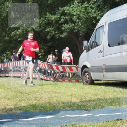 21.06.2025 - 27. Vierlanden-Triathlon KatJ http://msf.ph/oto/8037593 15.06.2025 11:28:23 Schwimmen 883 meine-sportfotos.de