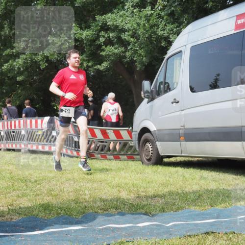 21.06.2025 - 27. Vierlanden-Triathlon KatJ http://msf.ph/oto/8037611 15.06.2025 11:28:23 Schwimmen 883 meine-sportfotos.de