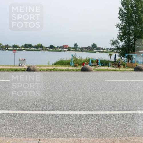 21.06.2025 - 27. Vierlanden-Triathlon H.Heesch http://msf.ph/oto/8037656 15.06.2025 11:47:30 Radfahren 684, 934 meine-sportfotos.de