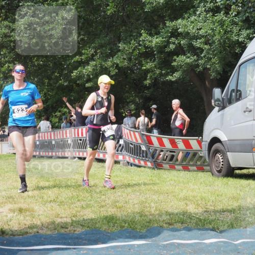 21.06.2025 - 27. Vierlanden-Triathlon KatJ http://msf.ph/oto/8037660 15.06.2025 11:28:59 Schwimmen  meine-sportfotos.de