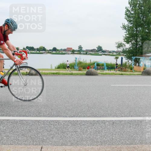 15.06.2025 - 27. Vierlanden-Triathlon H.Heesch http://msf.ph/oto/8037661 15.06.2025 10:53:04 Radfahren 399, 615 meine-sportfotos.de