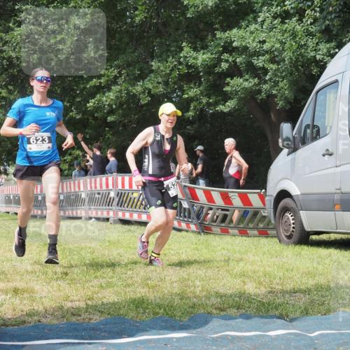 21.06.2025 - 27. Vierlanden-Triathlon KatJ http://msf.ph/oto/8037674 15.06.2025 11:29:00 Schwimmen  meine-sportfotos.de