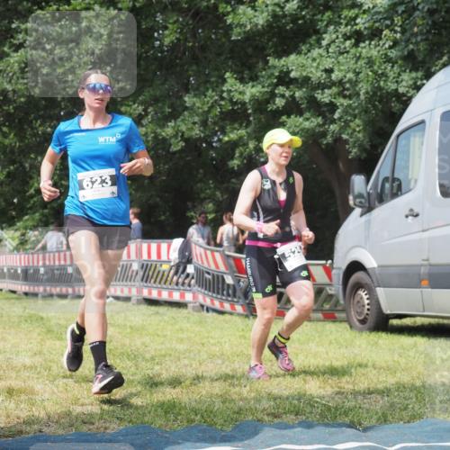 21.06.2025 - 27. Vierlanden-Triathlon KatJ http://msf.ph/oto/8037695 15.06.2025 11:29:00 Schwimmen  meine-sportfotos.de