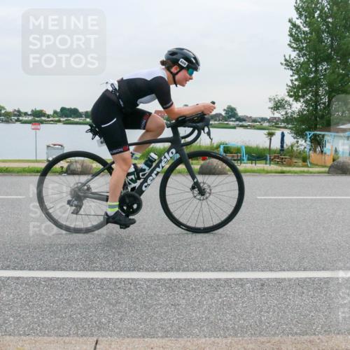 15.06.2025 - 27. Vierlanden-Triathlon H.Heesch http://msf.ph/oto/8037704 15.06.2025 10:53:16 Radfahren 391, 609 meine-sportfotos.de