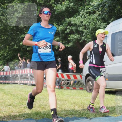 21.06.2025 - 27. Vierlanden-Triathlon KatJ http://msf.ph/oto/8037708 15.06.2025 11:29:00 Schwimmen  meine-sportfotos.de