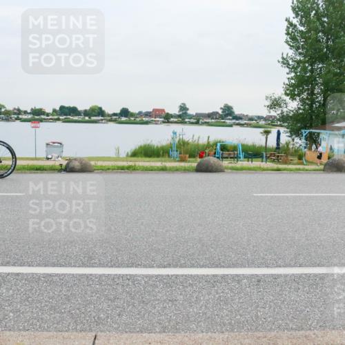 15.06.2025 - 27. Vierlanden-Triathlon H.Heesch http://msf.ph/oto/8037766 15.06.2025 10:53:22 Radfahren 68, 143, 169 meine-sportfotos.de