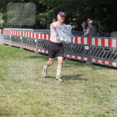 21.06.2025 - 27. Vierlanden-Triathlon KatJ http://msf.ph/oto/8037805 15.06.2025 11:30:44 Schwimmen 910 meine-sportfotos.de