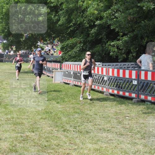 21.06.2025 - 27. Vierlanden-Triathlon KatJ http://msf.ph/oto/8037819 15.06.2025 11:30:58 Schwimmen  meine-sportfotos.de