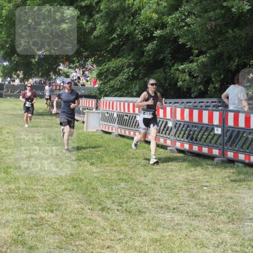21.06.2025 - 27. Vierlanden-Triathlon KatJ http://msf.ph/oto/8037822 15.06.2025 11:30:58 Schwimmen  meine-sportfotos.de
