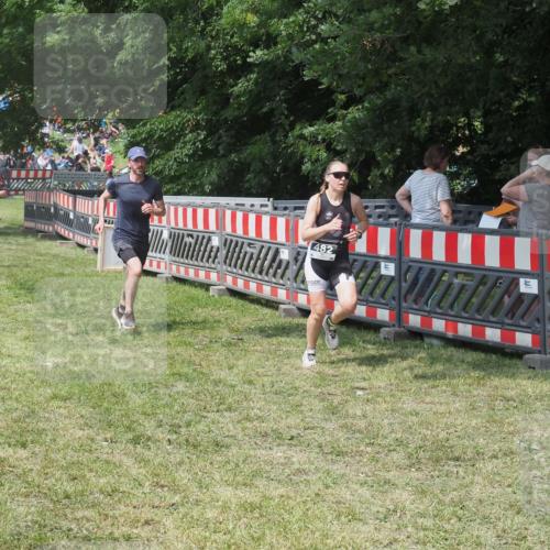 21.06.2025 - 27. Vierlanden-Triathlon KatJ http://msf.ph/oto/8037831 15.06.2025 11:30:59 Schwimmen  meine-sportfotos.de