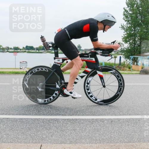 15.06.2025 - 27. Vierlanden-Triathlon H.Heesch http://msf.ph/oto/8037836 15.06.2025 10:53:48 Radfahren 60, 525 meine-sportfotos.de