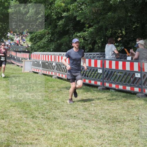 21.06.2025 - 27. Vierlanden-Triathlon KatJ http://msf.ph/oto/8037872 15.06.2025 11:31:00 Schwimmen  meine-sportfotos.de