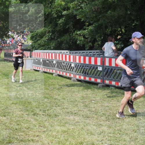 21.06.2025 - 27. Vierlanden-Triathlon KatJ http://msf.ph/oto/8037890 15.06.2025 11:31:01 Schwimmen  meine-sportfotos.de