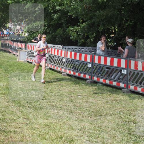 21.06.2025 - 27. Vierlanden-Triathlon KatJ http://msf.ph/oto/8037919 15.06.2025 11:31:08 Schwimmen  meine-sportfotos.de