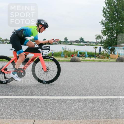 15.06.2025 - 27. Vierlanden-Triathlon H.Heesch http://msf.ph/oto/8037946 15.06.2025 10:54:19 Radfahren 317, 454, 540, 570 meine-sportfotos.de
