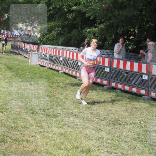 21.06.2025 - 27. Vierlanden-Triathlon KatJ http://msf.ph/oto/8037966 15.06.2025 11:31:09 Schwimmen  meine-sportfotos.de