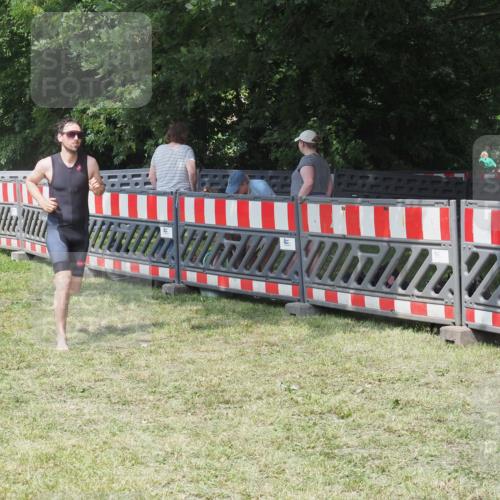 21.06.2025 - 27. Vierlanden-Triathlon KatJ http://msf.ph/oto/8037995 15.06.2025 11:31:14 Schwimmen  meine-sportfotos.de
