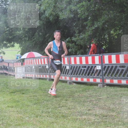 21.06.2025 - 27. Vierlanden-Triathlon KatJ http://msf.ph/oto/8037997 15.06.2025 14:19:55 Ziel 1232, 1310 meine-sportfotos.de