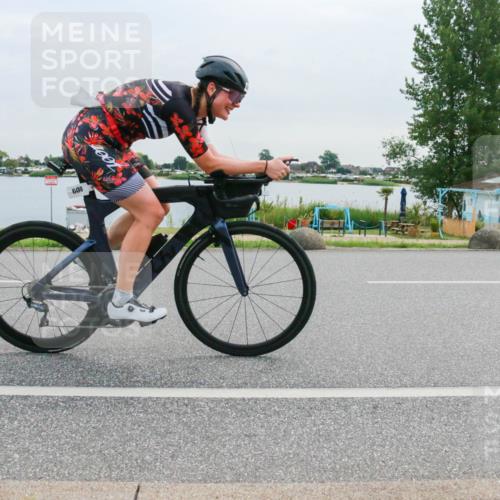 15.06.2025 - 27. Vierlanden-Triathlon H.Heesch http://msf.ph/oto/8038024 15.06.2025 10:55:03 Radfahren 8, 546, 605, 608 meine-sportfotos.de