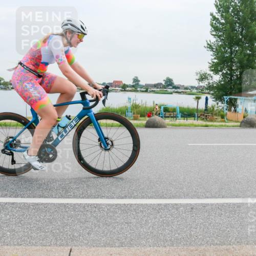 15.06.2025 - 27. Vierlanden-Triathlon H.Heesch http://msf.ph/oto/8038038 15.06.2025 10:55:06 Radfahren 546, 605, 608 meine-sportfotos.de