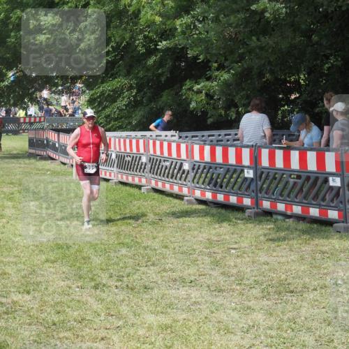 21.06.2025 - 27. Vierlanden-Triathlon KatJ http://msf.ph/oto/8038071 15.06.2025 11:31:53 Schwimmen  meine-sportfotos.de