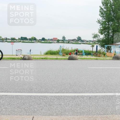 15.06.2025 - 27. Vierlanden-Triathlon H.Heesch http://msf.ph/oto/8038086 15.06.2025 10:55:32 Radfahren 167, 221, 559 meine-sportfotos.de