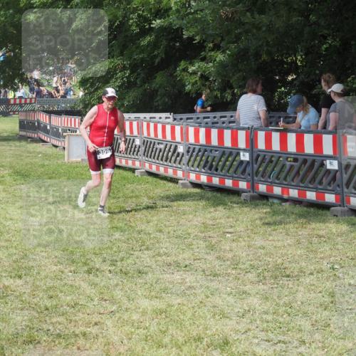 21.06.2025 - 27. Vierlanden-Triathlon KatJ http://msf.ph/oto/8038092 15.06.2025 11:31:54 Schwimmen  meine-sportfotos.de