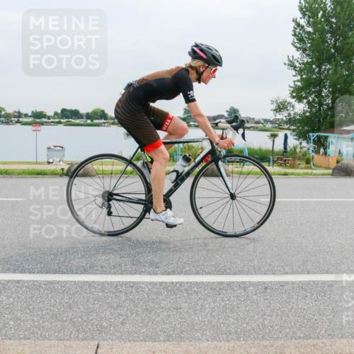 15.06.2025 - 27. Vierlanden-Triathlon H.Heesch http://msf.ph/oto/8038141 15.06.2025 10:56:03 Radfahren 182, 590 meine-sportfotos.de
