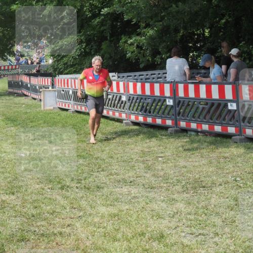 21.06.2025 - 27. Vierlanden-Triathlon KatJ http://msf.ph/oto/8038142 15.06.2025 11:32:04 Schwimmen  meine-sportfotos.de
