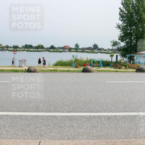 21.06.2025 - 27. Vierlanden-Triathlon H.Heesch http://msf.ph/oto/8038145 15.06.2025 11:48:07 Radfahren  meine-sportfotos.de