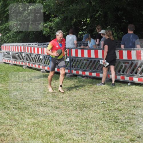 21.06.2025 - 27. Vierlanden-Triathlon KatJ http://msf.ph/oto/8038170 15.06.2025 11:32:05 Schwimmen  meine-sportfotos.de