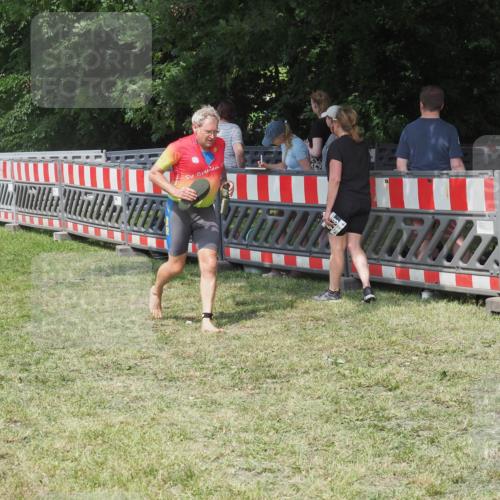 21.06.2025 - 27. Vierlanden-Triathlon KatJ http://msf.ph/oto/8038175 15.06.2025 11:32:05 Schwimmen  meine-sportfotos.de