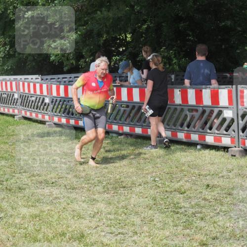 21.06.2025 - 27. Vierlanden-Triathlon KatJ http://msf.ph/oto/8038182 15.06.2025 11:32:05 Schwimmen  meine-sportfotos.de