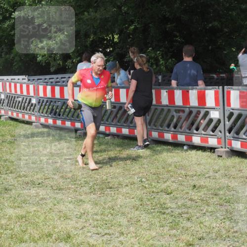 21.06.2025 - 27. Vierlanden-Triathlon KatJ http://msf.ph/oto/8038190 15.06.2025 11:32:05 Schwimmen  meine-sportfotos.de