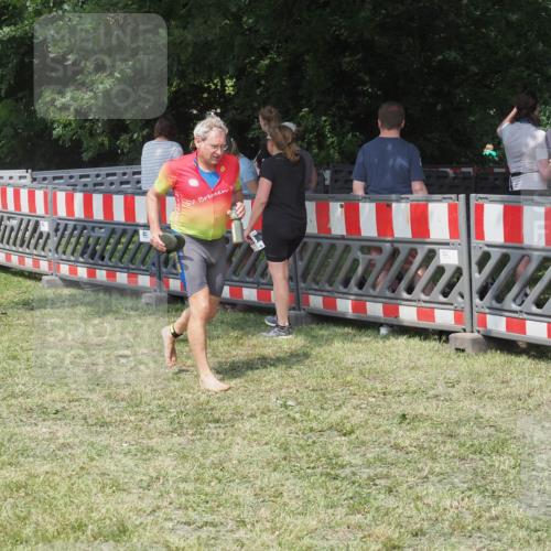 21.06.2025 - 27. Vierlanden-Triathlon KatJ http://msf.ph/oto/8038197 15.06.2025 11:32:05 Schwimmen  meine-sportfotos.de