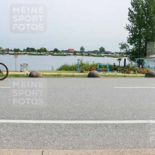 21.06.2025 - 27. Vierlanden-Triathlon H.Heesch http://msf.ph/oto/8038272 15.06.2025 11:48:45 Radfahren 214, 751, 817, 853, 857 meine-sportfotos.de