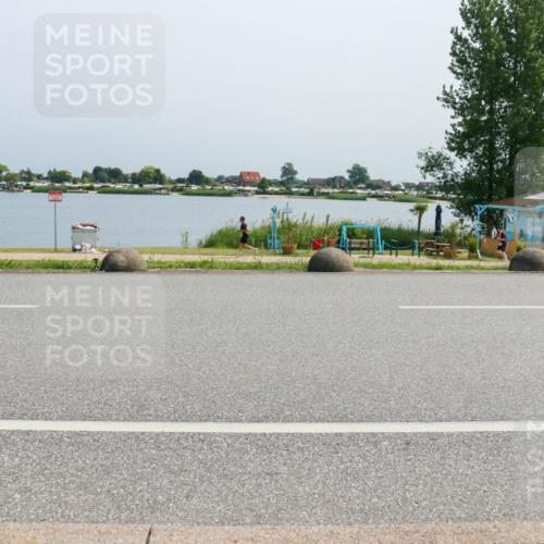 21.06.2025 - 27. Vierlanden-Triathlon H.Heesch http://msf.ph/oto/8038280 15.06.2025 11:48:48 Radfahren 214, 751, 817, 853, 857 meine-sportfotos.de