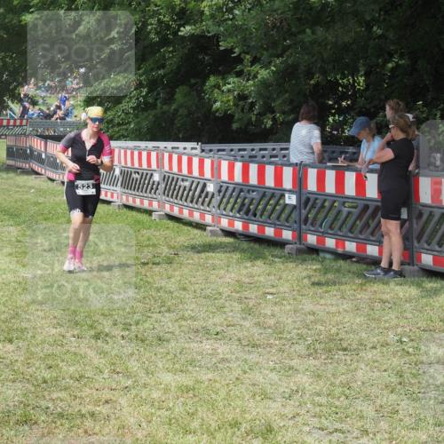 21.06.2025 - 27. Vierlanden-Triathlon KatJ http://msf.ph/oto/8038293 15.06.2025 11:32:21 Schwimmen  meine-sportfotos.de
