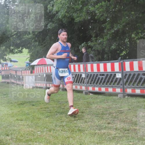 21.06.2025 - 27. Vierlanden-Triathlon KatJ http://msf.ph/oto/8038319 15.06.2025 14:20:31 Ziel 1225, 1285 meine-sportfotos.de