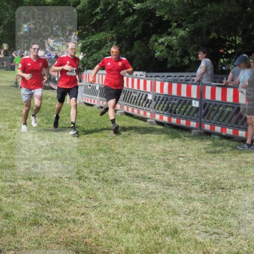 21.06.2025 - 27. Vierlanden-Triathlon KatJ http://msf.ph/oto/8038366 15.06.2025 11:32:37 Schwimmen  meine-sportfotos.de