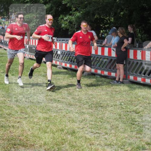 21.06.2025 - 27. Vierlanden-Triathlon KatJ http://msf.ph/oto/8038391 15.06.2025 11:32:38 Schwimmen  meine-sportfotos.de