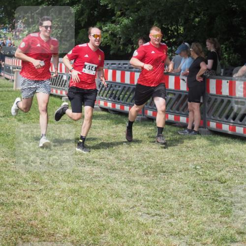 21.06.2025 - 27. Vierlanden-Triathlon KatJ http://msf.ph/oto/8038396 15.06.2025 11:32:38 Schwimmen  meine-sportfotos.de