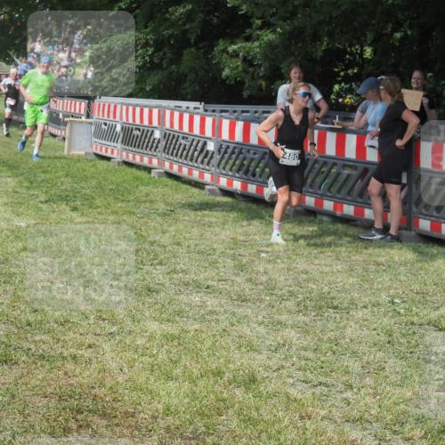 21.06.2025 - 27. Vierlanden-Triathlon KatJ http://msf.ph/oto/8038468 15.06.2025 11:32:41 Schwimmen  meine-sportfotos.de