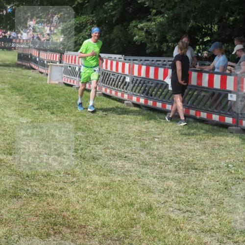 21.06.2025 - 27. Vierlanden-Triathlon KatJ http://msf.ph/oto/8038482 15.06.2025 11:32:43 Schwimmen  meine-sportfotos.de