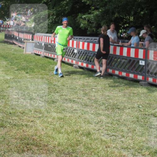 21.06.2025 - 27. Vierlanden-Triathlon KatJ http://msf.ph/oto/8038496 15.06.2025 11:32:43 Schwimmen  meine-sportfotos.de