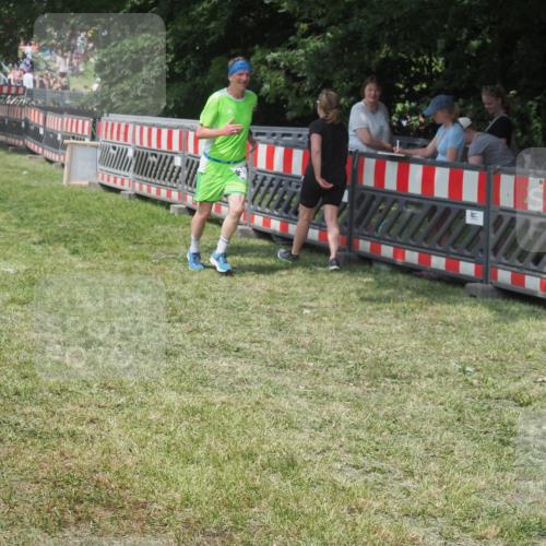 21.06.2025 - 27. Vierlanden-Triathlon KatJ http://msf.ph/oto/8038506 15.06.2025 11:32:43 Schwimmen  meine-sportfotos.de