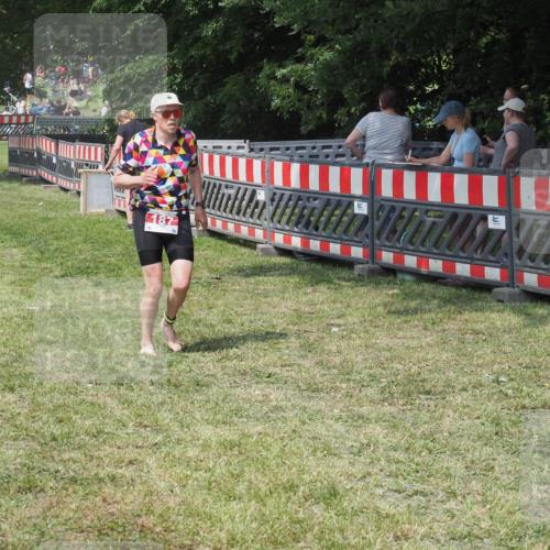 21.06.2025 - 27. Vierlanden-Triathlon KatJ http://msf.ph/oto/8038526 15.06.2025 11:32:51 Schwimmen  meine-sportfotos.de