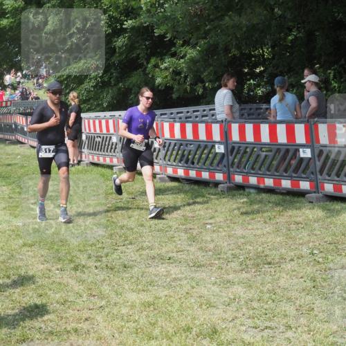 21.06.2025 - 27. Vierlanden-Triathlon KatJ http://msf.ph/oto/8038601 15.06.2025 11:33:10 Schwimmen  meine-sportfotos.de