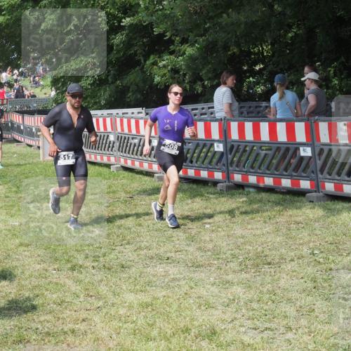 21.06.2025 - 27. Vierlanden-Triathlon KatJ http://msf.ph/oto/8038609 15.06.2025 11:33:10 Schwimmen  meine-sportfotos.de